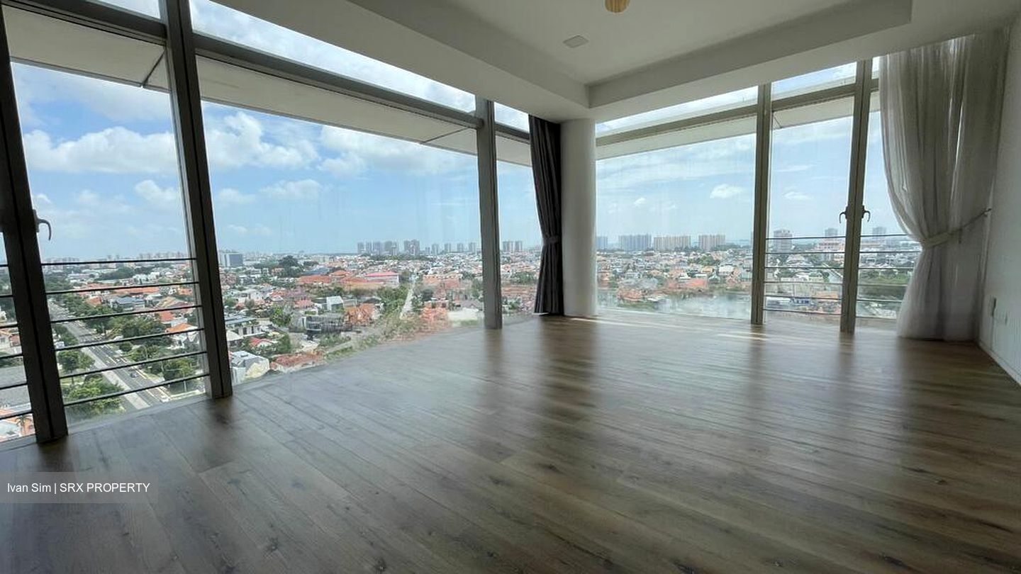 The Trumps (D14), Condominium #470443171